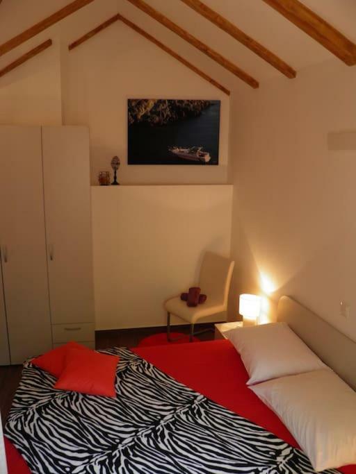 Romantic Apartment Donje Celo エクステリア 写真